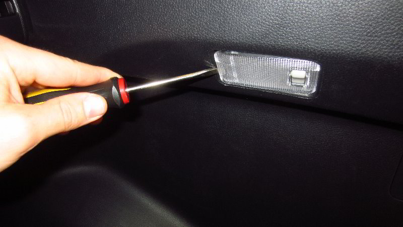 2019-2023-Toyota-RAV4-Cargo-Area-Light-Bulb-Replacement-Guide-003