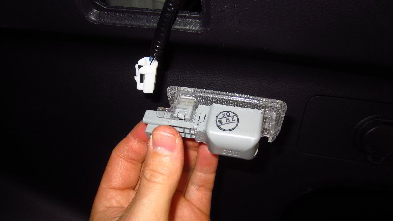 2019-2023-Toyota-RAV4-Cargo-Area-Light-Bulb-Replacement-Guide-006