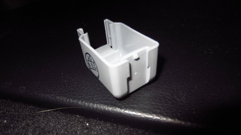 2019-2023-Toyota-RAV4-Cargo-Area-Light-Bulb-Replacement-Guide-009