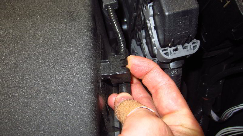 2019-2023-Toyota-RAV4-Engine-Air-Filter-Replacement-Guide-015