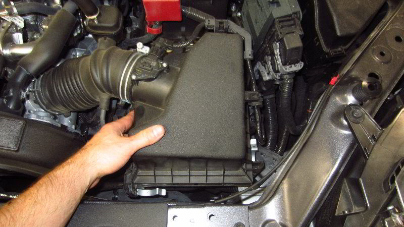 2019-2023-Toyota-RAV4-Engine-Air-Filter-Replacement-Guide-020