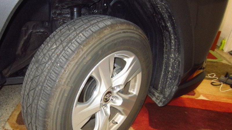 2019-2023-Toyota-RAV4-Fog-Light-Bulbs-Replacement-Guide-002