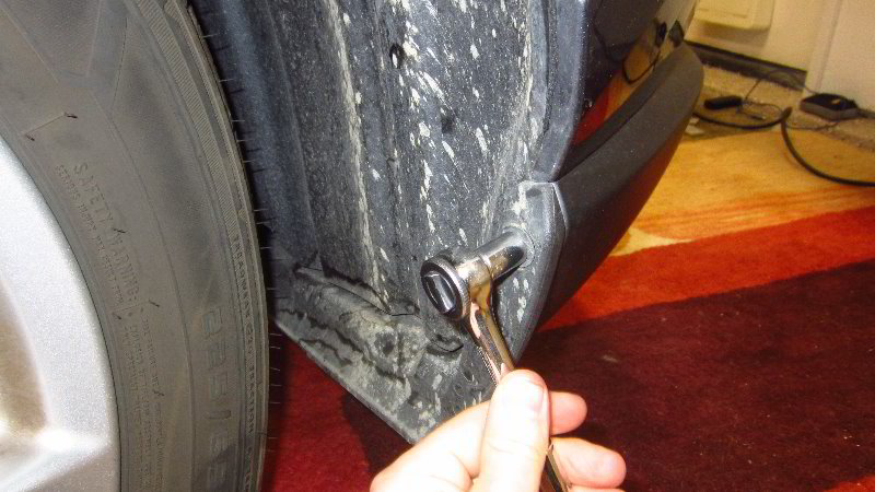 2019-2023-Toyota-RAV4-Fog-Light-Bulbs-Replacement-Guide-004