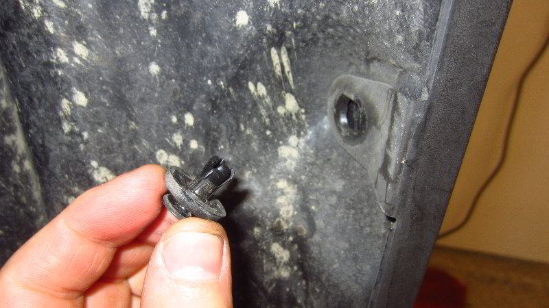 2019-2023-Toyota-RAV4-Fog-Light-Bulbs-Replacement-Guide-007