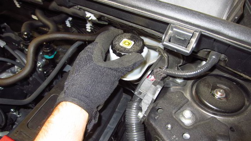 2019-2023-Toyota-RAV4-Front-Brake-Pads-Replacement-Guide-024