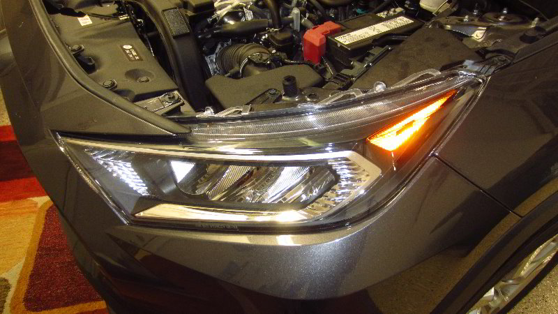 2019-2023-Toyota-RAV4-Front-Side-Marker-Light-Bulb-Replacement-Guide-001