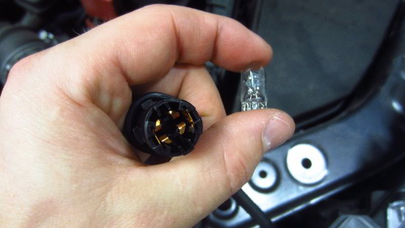 2019-2023-Toyota-RAV4-Front-Side-Marker-Light-Bulb-Replacement-Guide-006