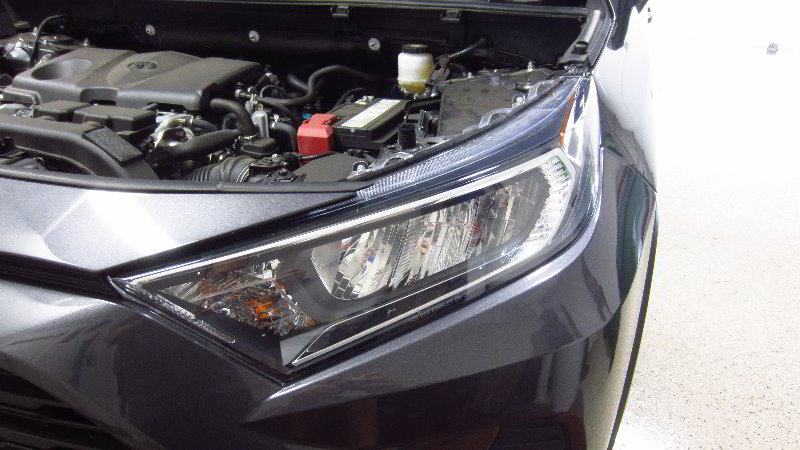 2019-2023-Toyota-RAV4-Front-Turn-Signal-Light-Bulb-Replacement-Guide-001
