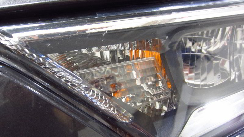 2019-2023-Toyota-RAV4-Front-Turn-Signal-Light-Bulb-Replacement-Guide-002