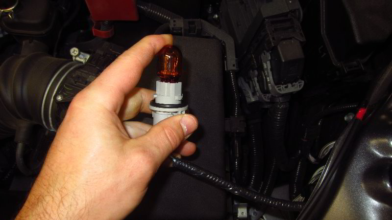 2019-2023-Toyota-RAV4-Front-Turn-Signal-Light-Bulb-Replacement-Guide-009