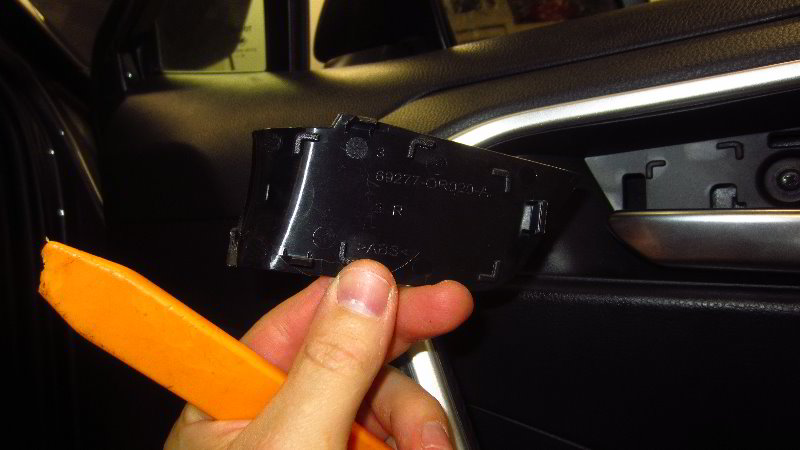 2019-2023-Toyota-RAV4-Interior-Door-Panel-Removal-Guide-004