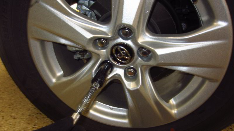 2019-2023-Toyota-RAV4-Rear-Brake-Pads-Replacement-Guide-004