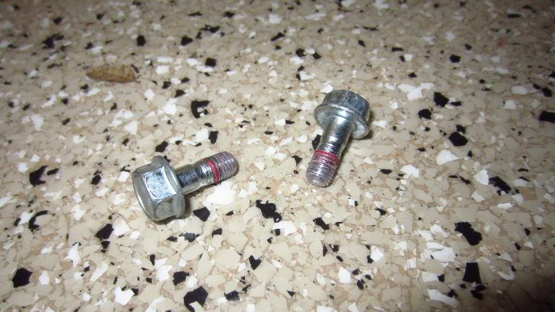 2019-2023-Toyota-RAV4-Rear-Brake-Pads-Replacement-Guide-012