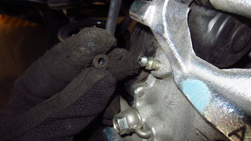 2019-2023-Toyota-RAV4-Rear-Brake-Pads-Replacement-Guide-035