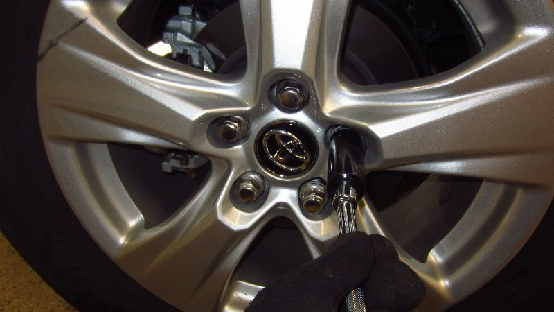 2019-2023-Toyota-RAV4-Rear-Brake-Pads-Replacement-Guide-038