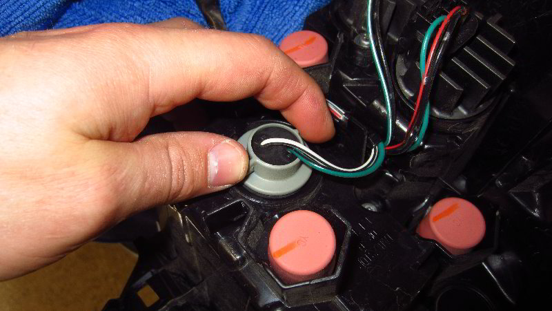 2019-2023-Toyota-RAV4-Rear-Turn-Signal-Light-Bulbs-Replacement-Guide-013