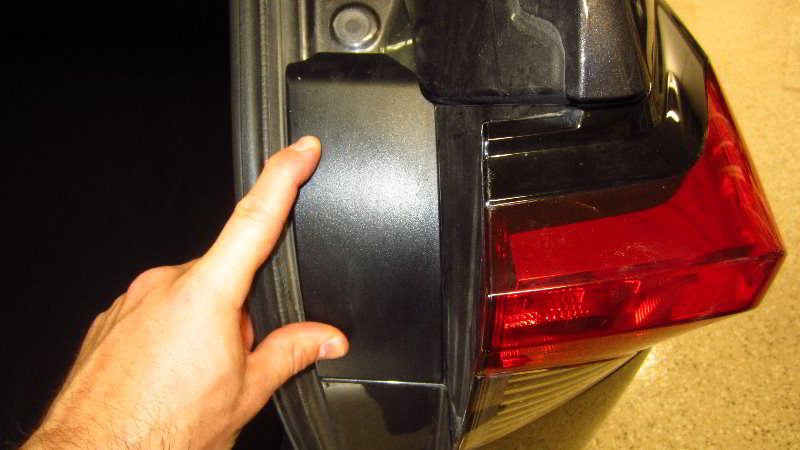 2019-2023-Toyota-RAV4-Rear-Turn-Signal-Light-Bulbs-Replacement-Guide-025