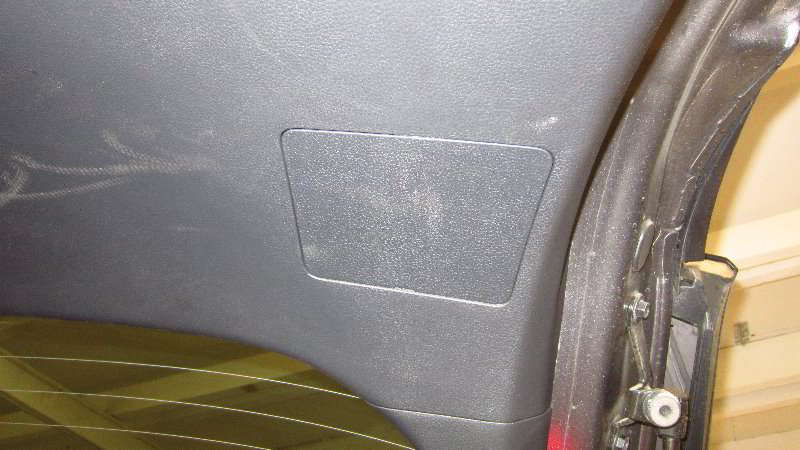 2019-2023-Toyota-RAV4-Rear-Reverse-Light-Bulbs-Replacement-Guide-004