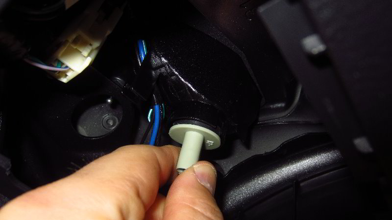 2019-2023-Toyota-RAV4-Rear-Reverse-Light-Bulbs-Replacement-Guide-009