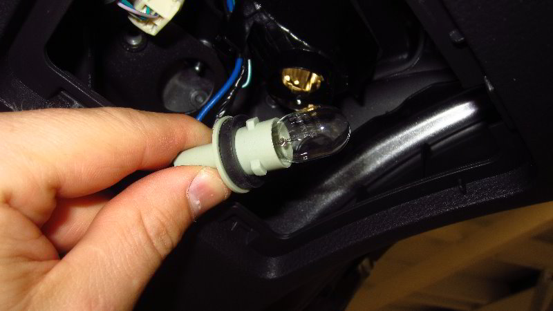 2019-2023-Toyota-RAV4-Rear-Reverse-Light-Bulbs-Replacement-Guide-010