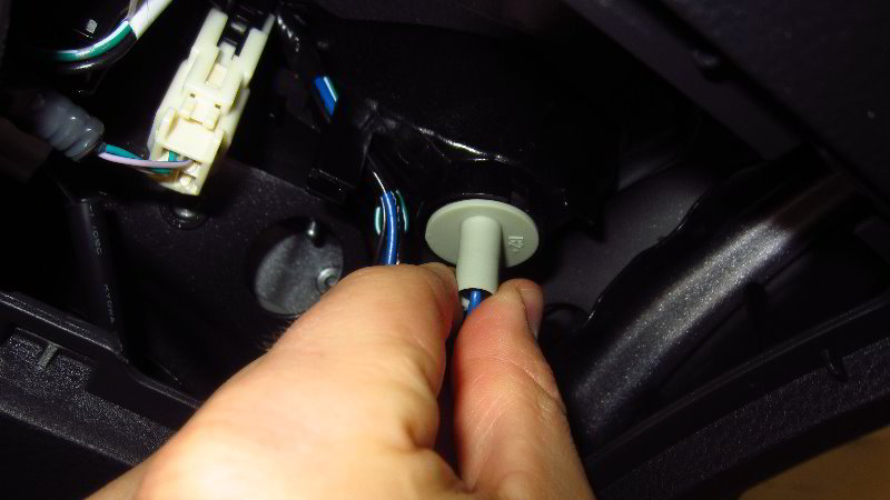 2019-2023-Toyota-RAV4-Rear-Reverse-Light-Bulbs-Replacement-Guide-014