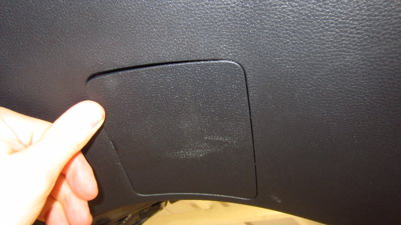 2019-2023-Toyota-RAV4-Rear-Reverse-Light-Bulbs-Replacement-Guide-017