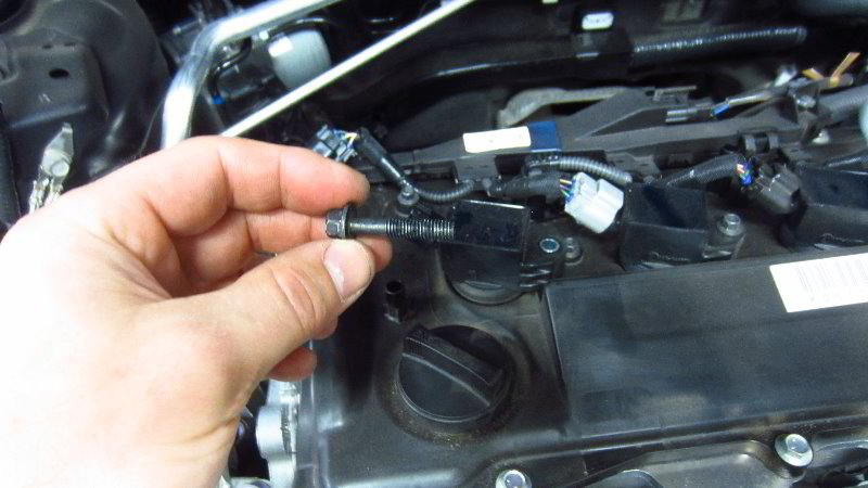 2019-2023-Toyota-RAV4-Spark-Plugs-Replacement-Guide-009