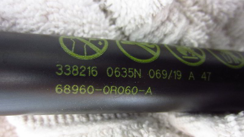 2019-2023-Toyota-RAV4-Tailgate-Support-Struts-Replacement-Guide-003