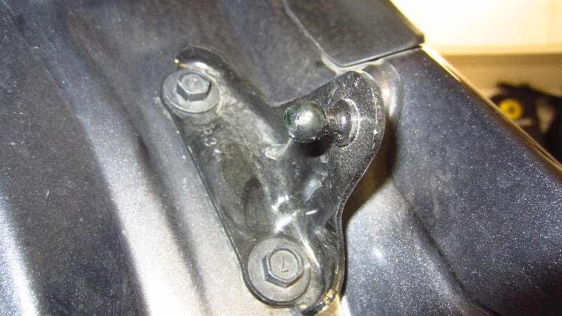 2019-2023-Toyota-RAV4-Tailgate-Support-Struts-Replacement-Guide-010