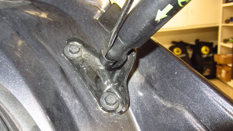 2019-2023-Toyota-RAV4-Tailgate-Support-Struts-Replacement-Guide-011