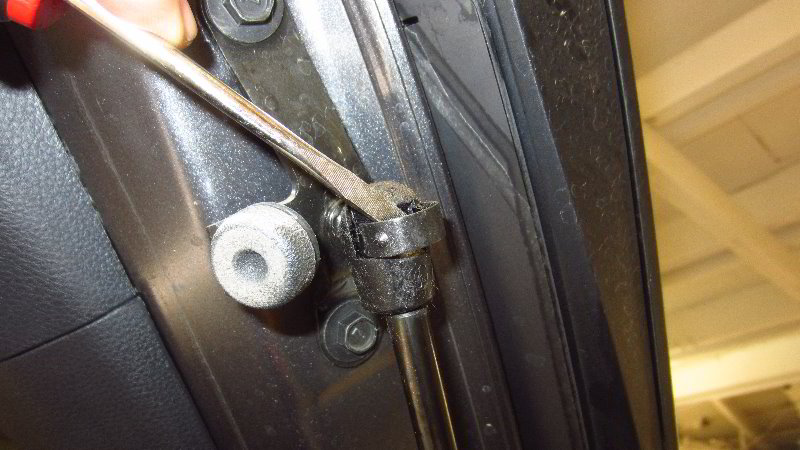 2019-2023-Toyota-RAV4-Tailgate-Support-Struts-Replacement-Guide-012