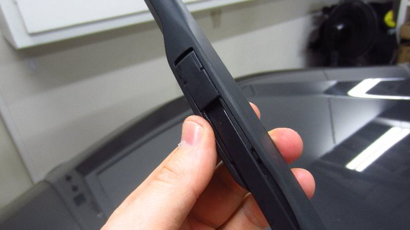 2019-2023-Toyota-RAV4-Windshield-Wiper-Blades-Replacement-Guide-014