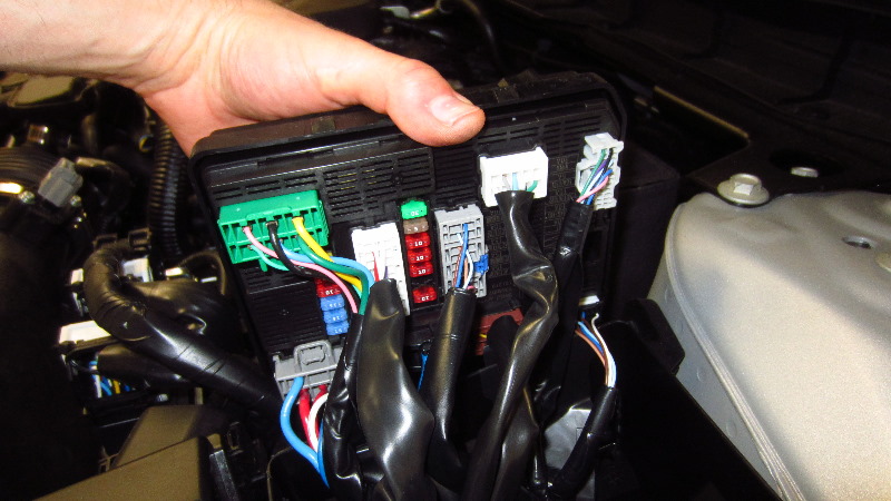 2019-2024-Nissan-Altima-Electrical-Fuse-Replacement-Guide-004