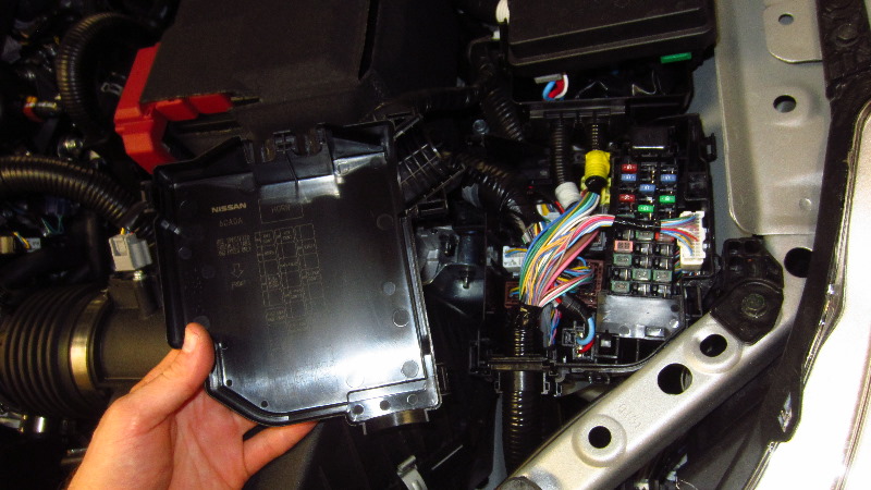 2019-2024-Nissan-Altima-Electrical-Fuse-Replacement-Guide-008