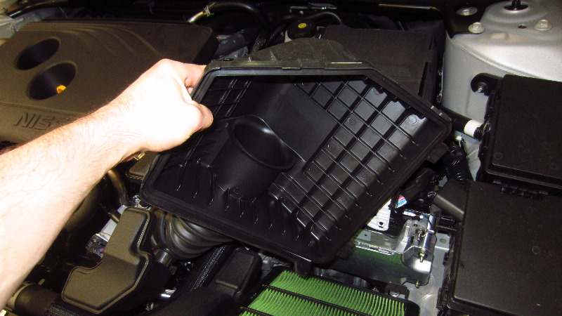 2019-2024-Nissan-Altima-Engine-Air-Filter-Replacement-Guide-007