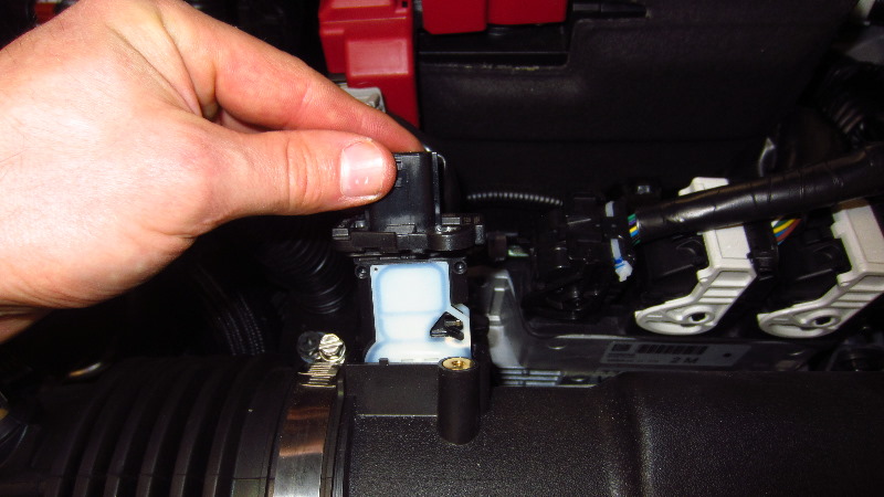 2019-2024-Nissan-Altima-MAF-Sensor-Replacement-Guide-016