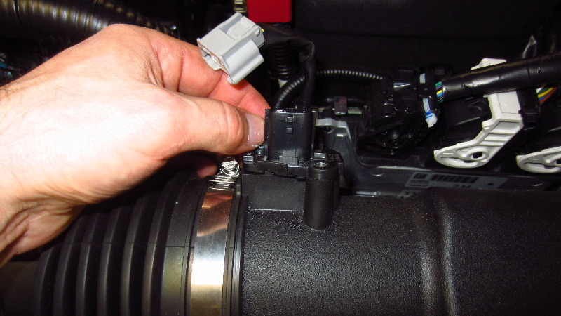2019-2024-Nissan-Altima-MAF-Sensor-Replacement-Guide-017