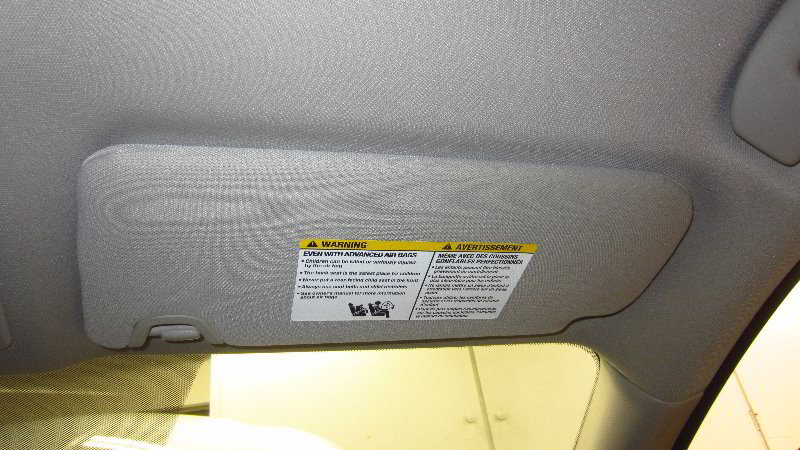2019-2024-Nissan-Altima-Vanity-Mirror-Light-Bulb-Replacement-Guide-001