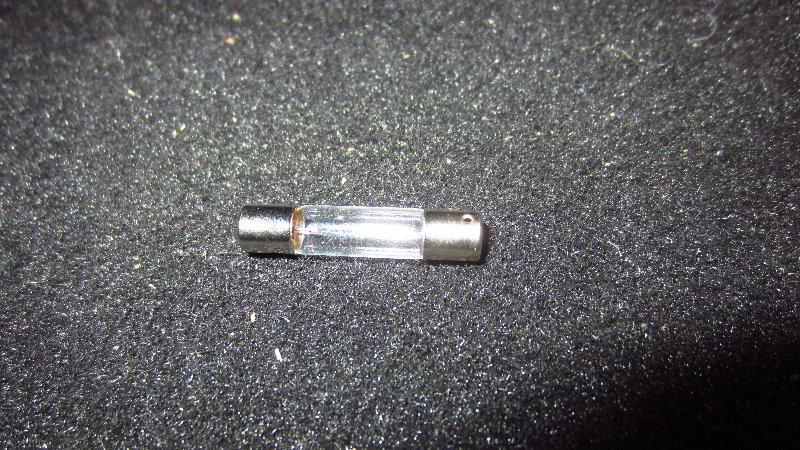 2019-2024-Nissan-Altima-Vanity-Mirror-Light-Bulb-Replacement-Guide-012