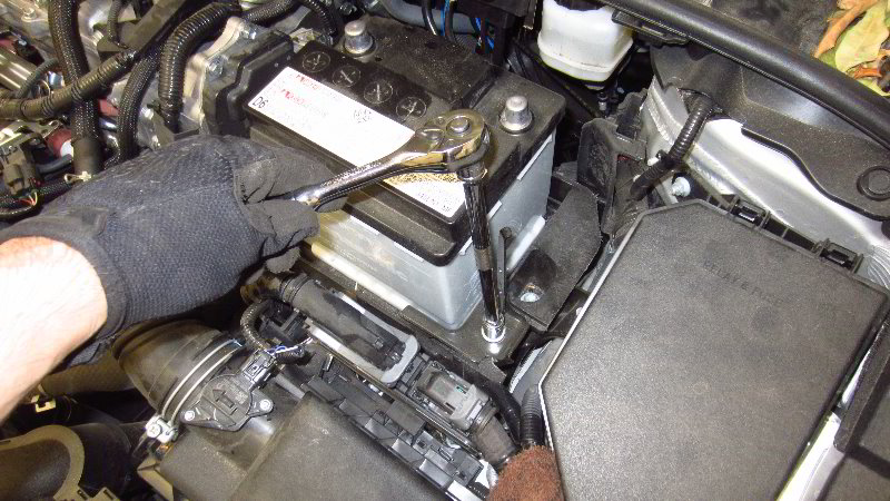 2020-Toyota-Corolla-12V-Automotive-Battery-Replacement-Guide-018