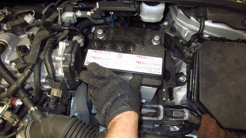 2020-Toyota-Corolla-12V-Automotive-Battery-Replacement-Guide-024