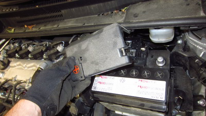2020-Toyota-Corolla-12V-Automotive-Battery-Replacement-Guide-031