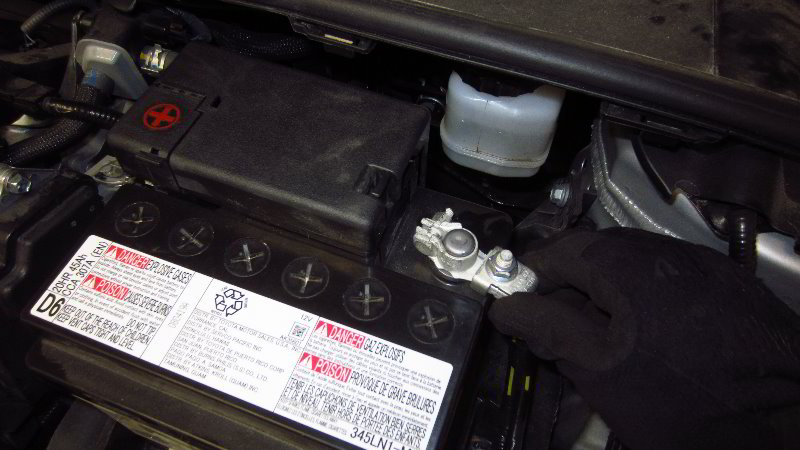 2020-Toyota-Corolla-12V-Automotive-Battery-Replacement-Guide-033