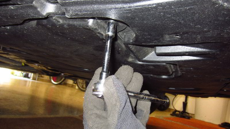 2020-Toyota-Corolla-Engine-Oil-Change-Guide-008