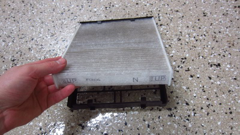 2020-Toyota-Corolla-Cabin-Air-Filter-Replacement-Guide-021
