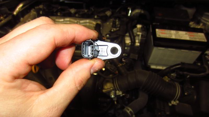2020-Toyota-Corolla-Camshaft-Position-Sensor-Replacement-Guide-012
