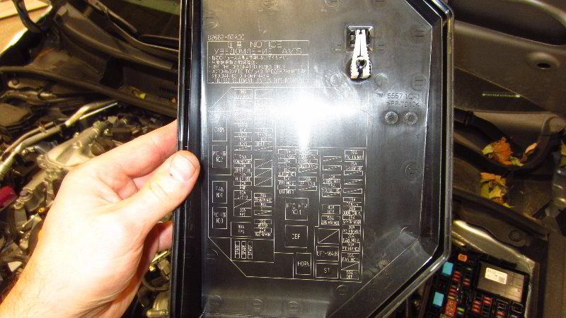 2020-Toyota-Corolla-Electrical-Fuse-Replacement-Guide-007