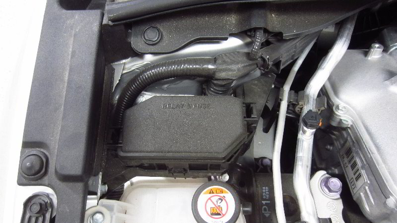2020-Toyota-Corolla-Electrical-Fuse-Replacement-Guide-009