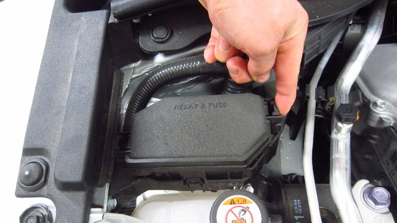 2020-Toyota-Corolla-Electrical-Fuse-Replacement-Guide-010