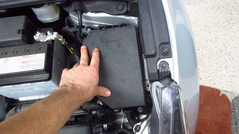 2020-Toyota-Corolla-Electrical-Fuse-Replacement-Guide-025